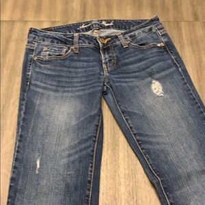 AE size 4 jeans. Wide boot cut leg.